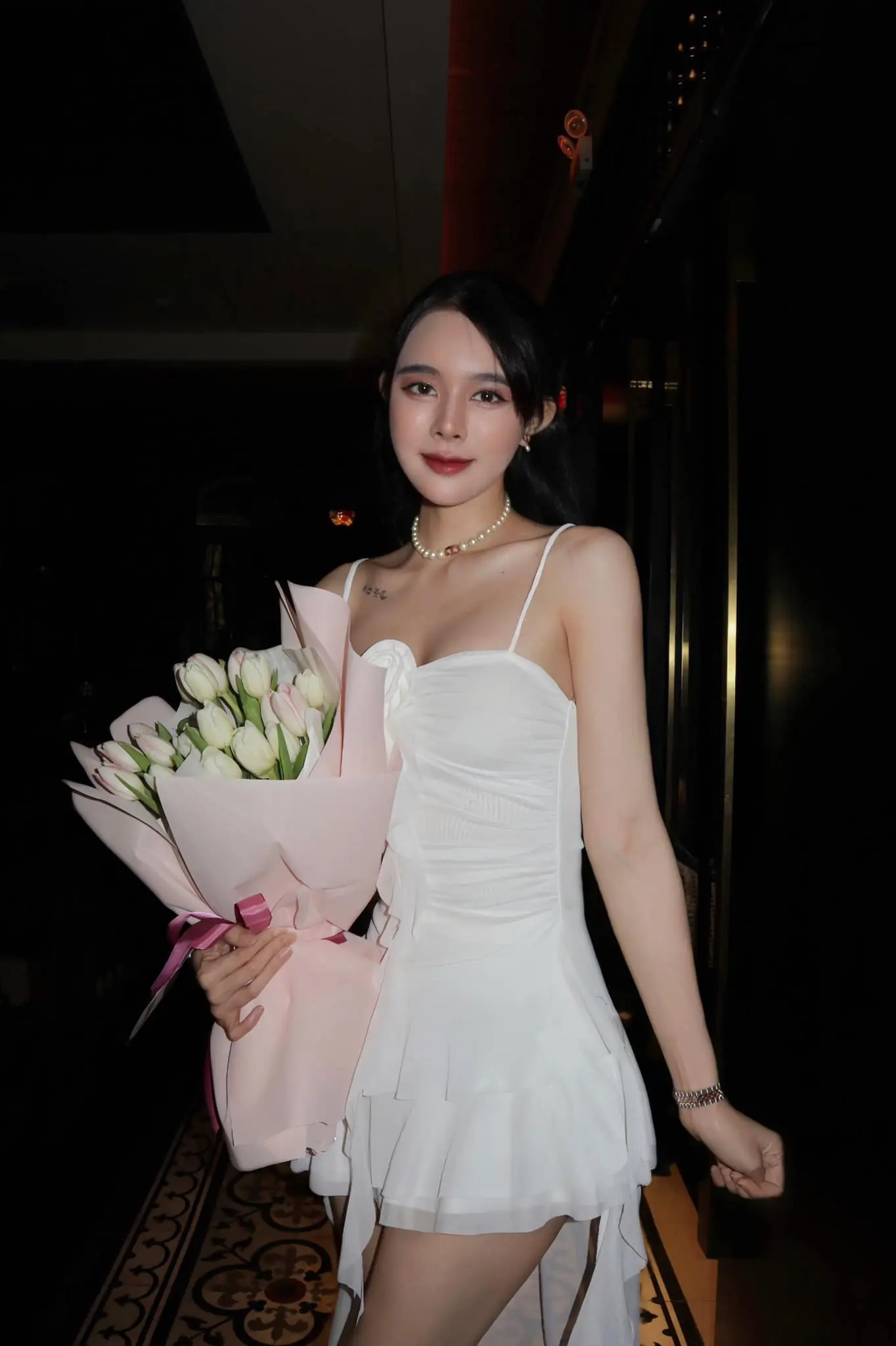 Cô gái được Văn Thanh gọi là “vợ tôi” trên mạng: Gia thế cực khủng, vóc dáng sexy, kiếm tiền siêu giỏi- Ảnh 3. Cô gái được Văn Thanh gọi là “vợ tôi” trên mạng: Gia thế cực khủng, vóc dáng sexy, kiếm tiền siêu giỏi- Ảnh 3.